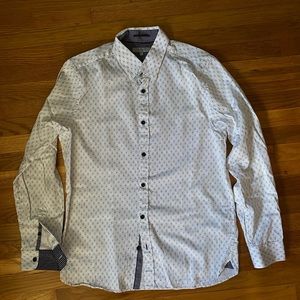Ted Baker men’s dress shirt button down. Size 4 White with diamond pattern.